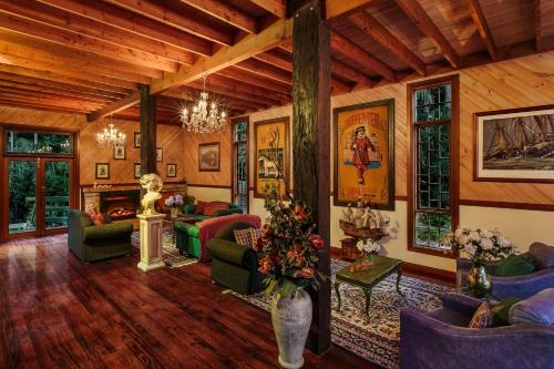 Hostal Mt Tamborine Stonehaven Guest House