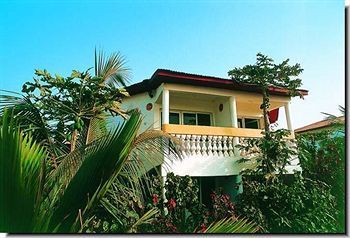 Palm Beach Hotel