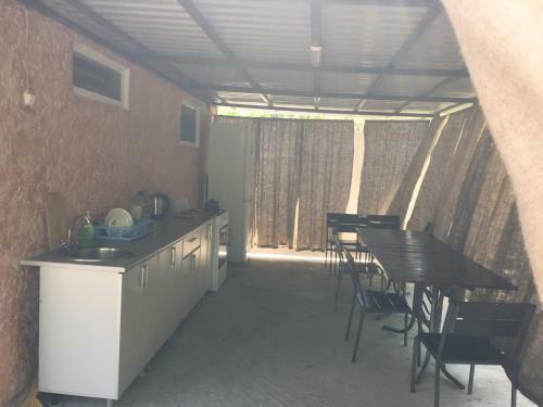 Hostal Guest House On Lakoba 4