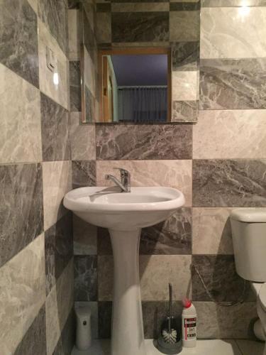 Hostal Guesthouse On Chanba 12