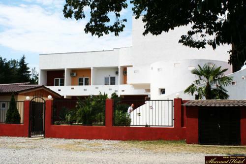 Posada Hotel Sharmat