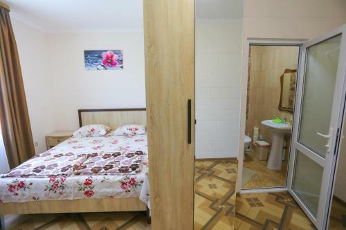 Hostal Fiesta Life