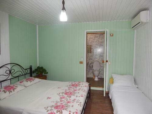 Hostal Otdykh U Tatyany Guest House