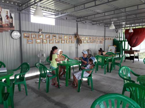 Hostal Guest House Raduga