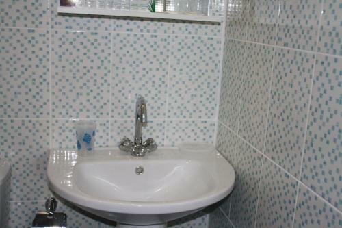 Hostal Guest House Raduga