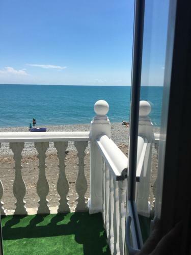 Hostal Sandra-city Guest House