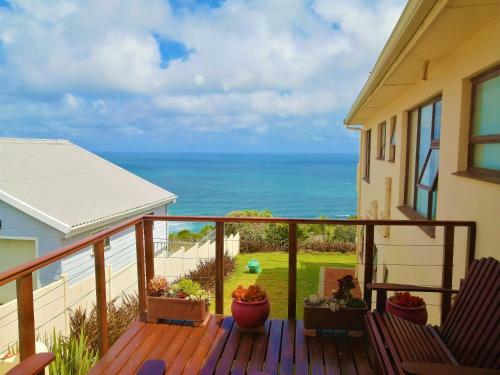 Hostal Dana Bay B&B Guest House