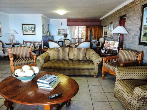 Hostal Amzee Bokmakierie Guest House