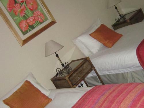 Hostal Horse And Mill Guesthouse