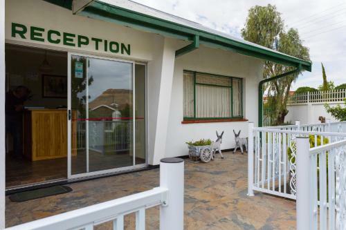 Hostal Colesview Guest House