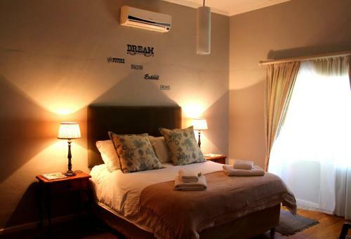 Hostal Die Rooigranaat