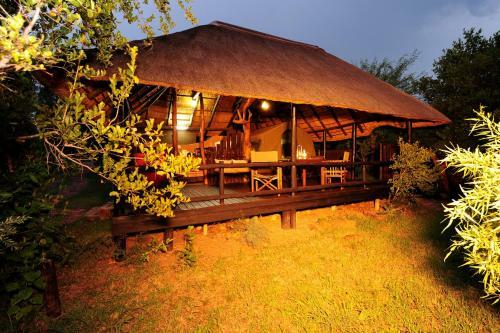 Ikhaya Lamadube Game Lodge