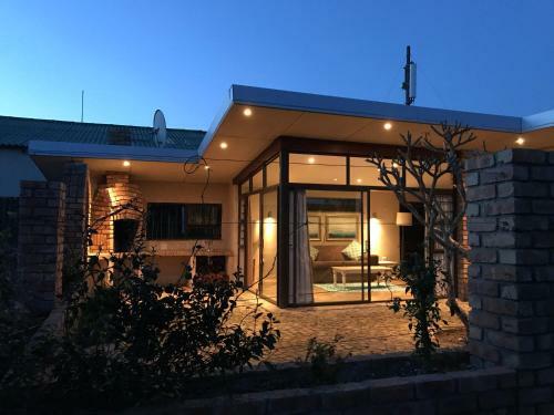 Hostal The Store