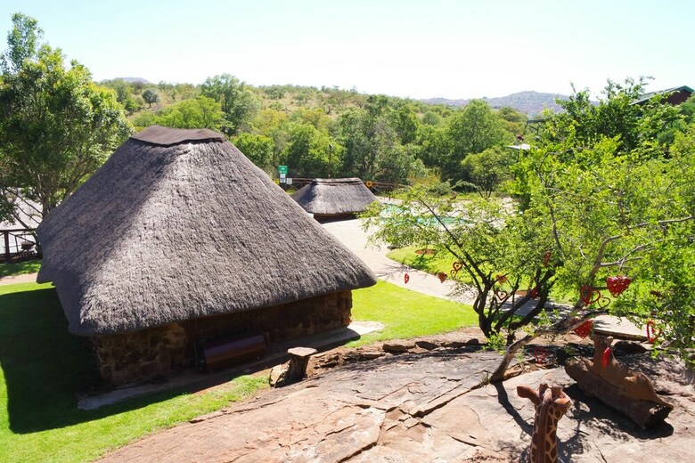 Thandabantu Game Lodge