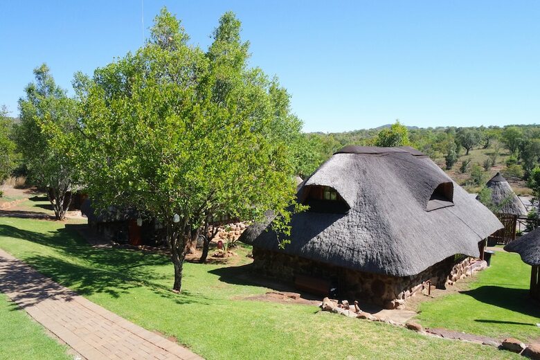 Thandabantu Game Lodge
