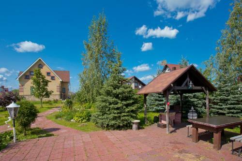 Hostal Guest House Tri Klena