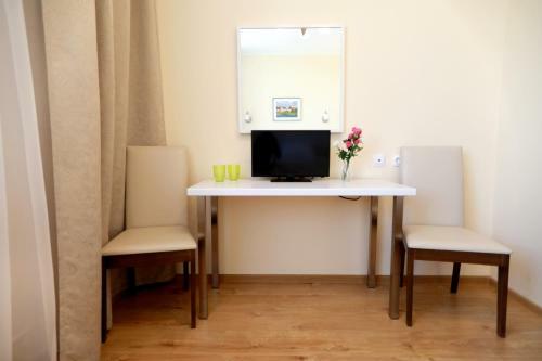 Hostal Guest House Aist