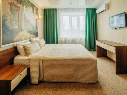 Aurora Hotel