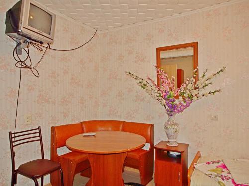 Hostal "?????-????"