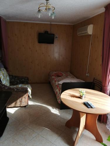 Hostal "?????-????"