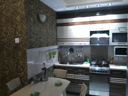 Apartment On Marata 17