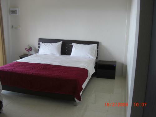 Pranee Beach Bungalows