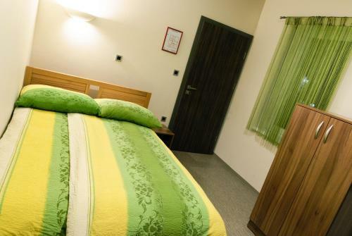 Hostel Plus Caffe