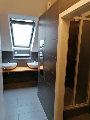 Albergue Cukrarna Guest Accommodation