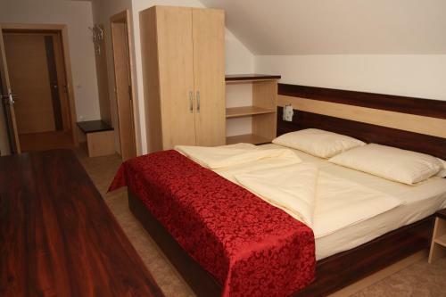 Hotel Guest House Hober