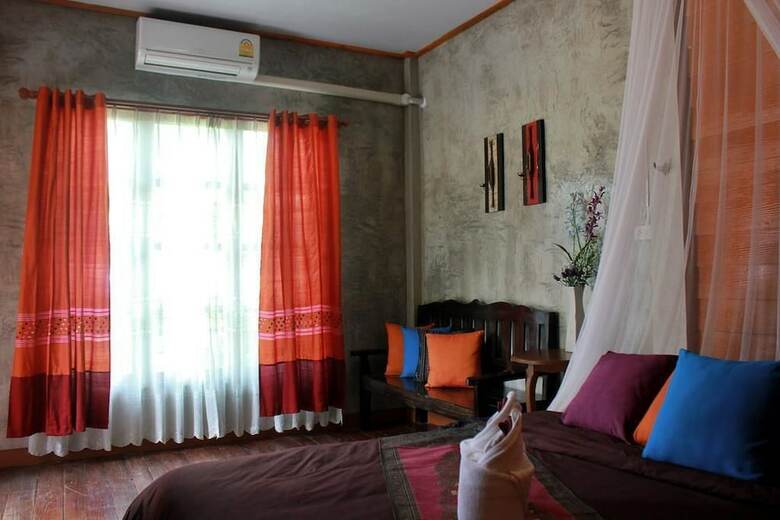 Hostal Ruen Lamai Lanna