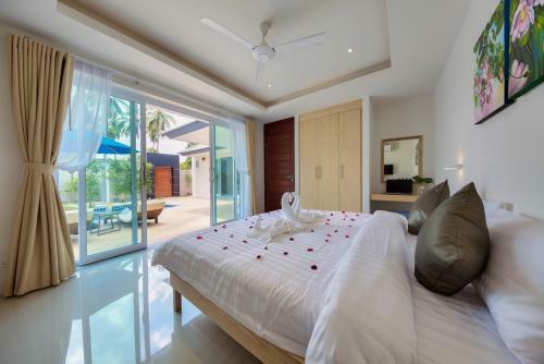 Lipa Talay See - 2 Bedroom Beach Side Villa