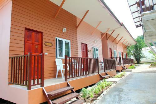 Hostal Baan Pordee Homestay
