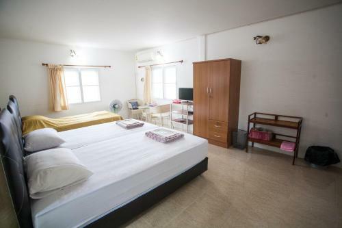 Hostal Baan Pordee Homestay