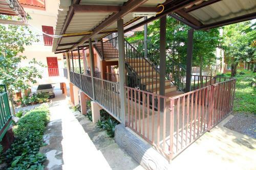Hostal Baan Pordee Homestay