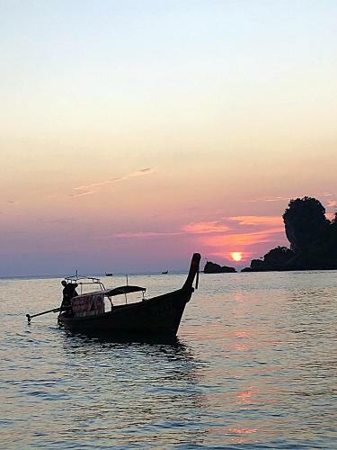 Hotel Tonsai Bay Resort