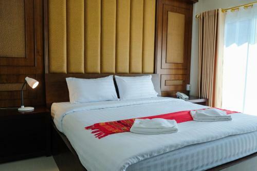 Bees Smile Hotel