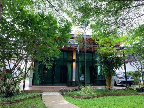 Hotel Baan Suan Leelawadee Resort Nan
