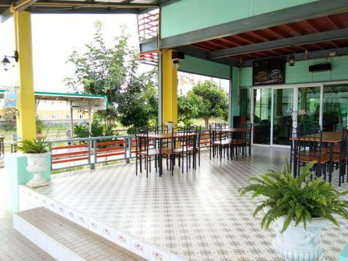 Hotel Pakjai Resort