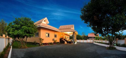 Nok Resort & Hotel