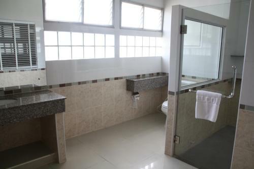 Hotel Muangthongthani Resort Nakhon Ratchasima