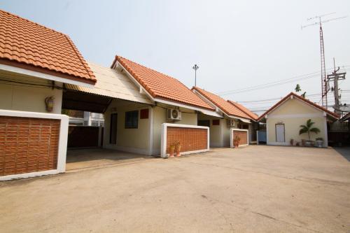 Bualuang Hotel