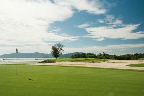 Hotel Mission Hills Phuket Golf Resort