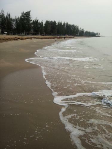 Hotel Cha-am Royal Beach