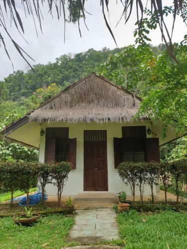Hotel Chiang Dao Hut Resort