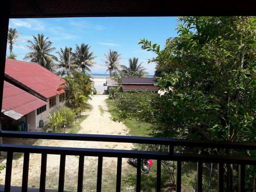Beach View Holiday House