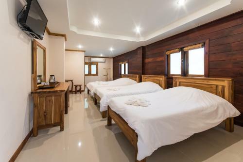 Albergue Thongphaphum River