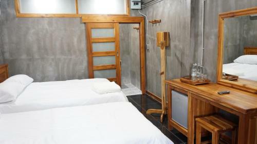 Albergue Thongphaphum River