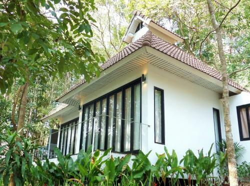 Hotel Sappraiwan Elephant Resort&sanctuary