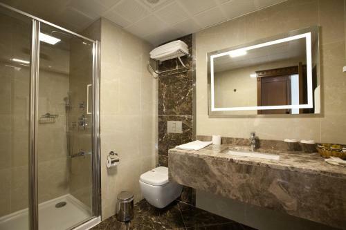 Grand Altuntas Hotel
