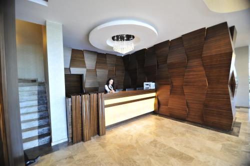 Grand Cenas Hotel